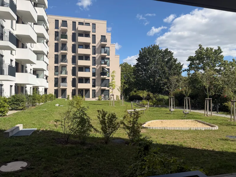 Pankow pur: 1-Zimmer-Traum mit Terrasse & Designausstattung — photo 1
